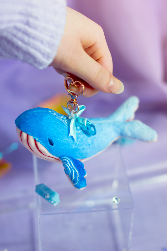 Cute Blue Gradient Whale Keychain with Heart Keyring and Blue Jewel Accessory Bag Purse