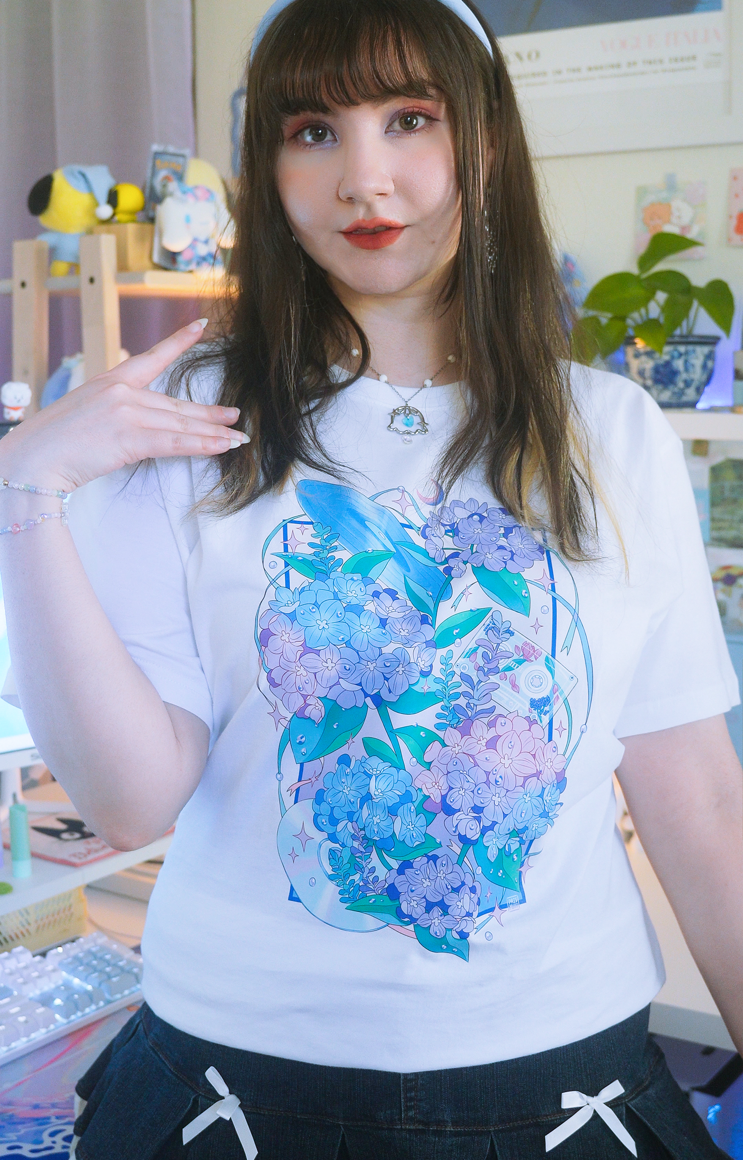 Music Record Hydrangea Crewneck T-shirt Elbow Length Sleeves Illustration Inspired by Japanese Flower Anime Art 